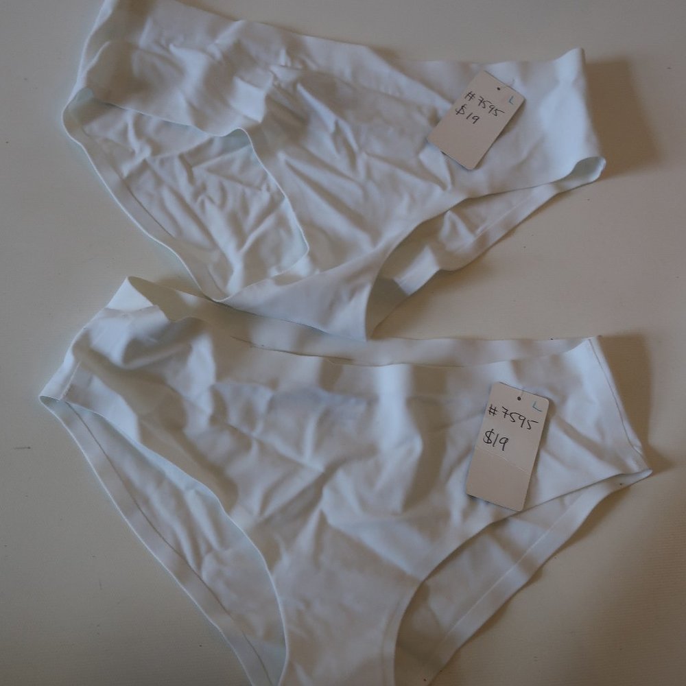 NWT WOMENS I LOVE YOUR STYLE 2PC WHITE BIKINI PANTY  SZ L